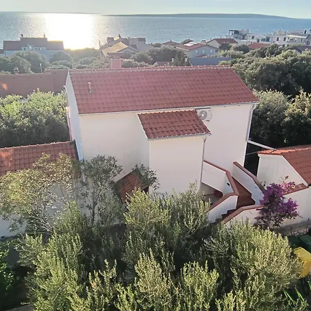 Apartament Eklis Mandre