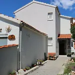 Apartament Eklis