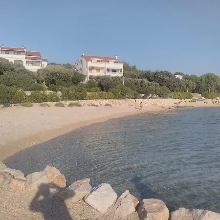 Apartamento Eklis Mandre
